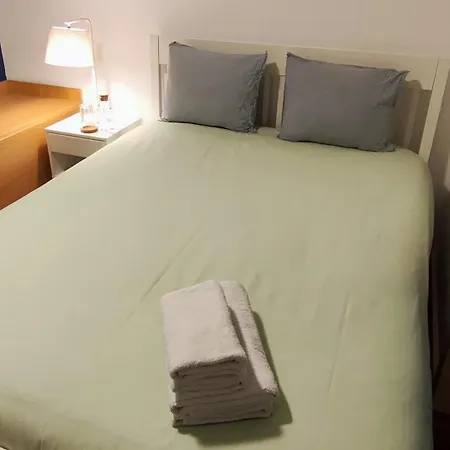 Shared In Bairro Alto - Chiado * ליסבון